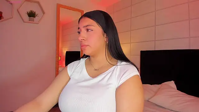 Christine Laam online show from 16, 1, 2026