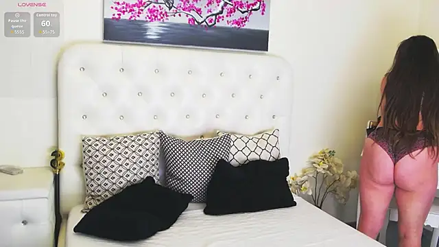 Snapshot of Ysabell01 chatting on 3, 12, 2025 Ysabell01 online show from 3, 12, 2025