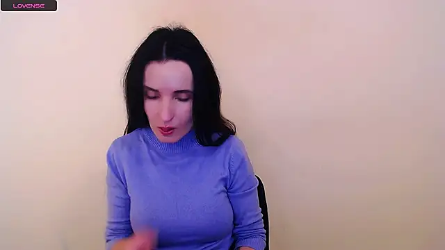 LaimaV  online show from 16, 10, 2025