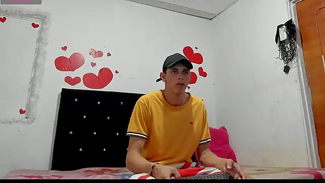 Snapshot of chloe_evanx_ chatting on 8, 3, 2025 chloe evanx  online show from 8, 3, 2025