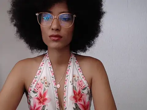 Snapshot of violettamartins chatting on 9, 5, 2026 violettamartins online show from 9, 5, 2026
