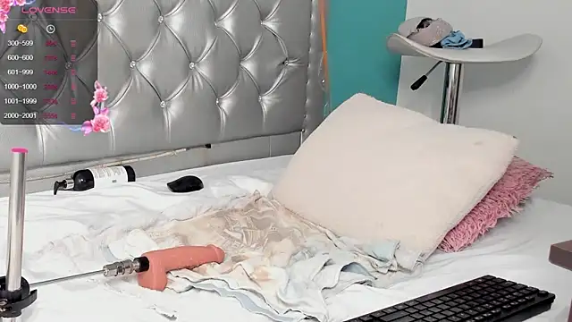 GinaKurt online show from 30, 12, 2024