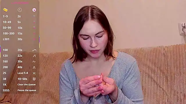 Snapshot of sleeeep_y chatting on 24, 3, 2026 sleeeep y online show from 24, 3, 2026