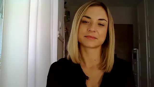 Snapshot of ashley_xlove chatting on 18, 12, 2024 ashley xlove online show from 18, 12, 2024