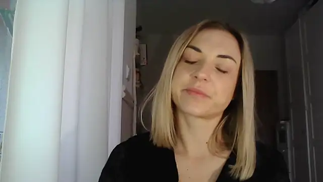 Snapshot of ashley_xlove chatting on 2, 1, 2025 ashley xlove online show from 2, 1, 2025