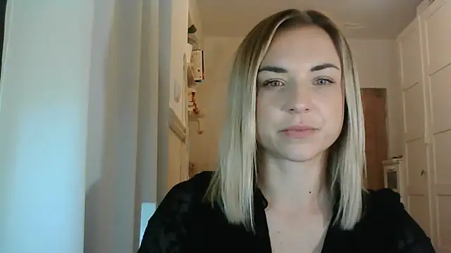 Snapshot of ashley_xlove chatting on 6, 1, 2025 ashley xlove online show from 6, 1, 2025