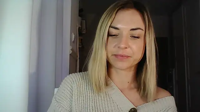 Snapshot of ashley_xlove chatting on 8, 1, 2025 ashley xlove online show from 8, 1, 2025