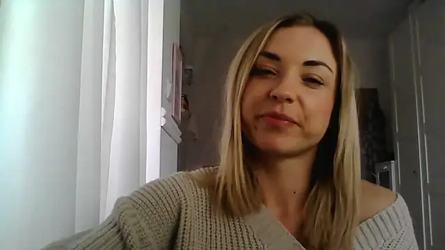 Snapshot of ashley_xlove chatting on 10, 3, 2025 ashley xlove online show from 10, 3, 2025