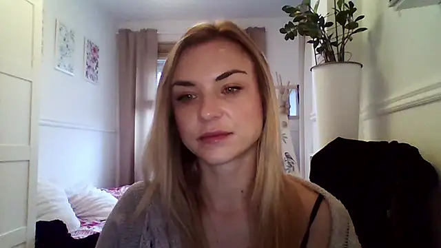 Snapshot of ashley_xlove chatting on 15, 12, 2025 ashley xlove online show from 15, 12, 2025