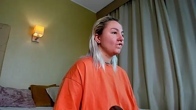 Snapshot of Debbie_Taylor chatting on 8, 12, 2024 Debbie Taylor online show from 8, 12, 2024