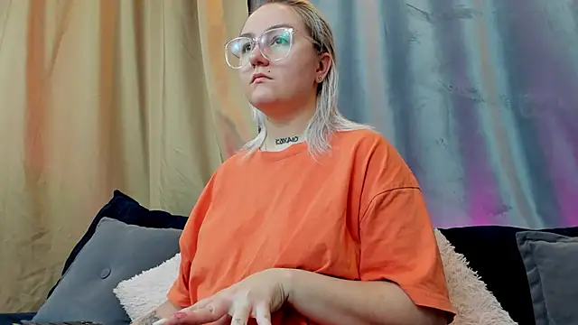 Snapshot of Debbie_Taylor chatting on 12, 12, 2024 Debbie Taylor online show from 12, 12, 2024