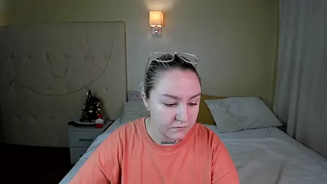 Snapshot of Debbie_Taylor chatting on 24, 12, 2024 Debbie Taylor online show from 24, 12, 2024