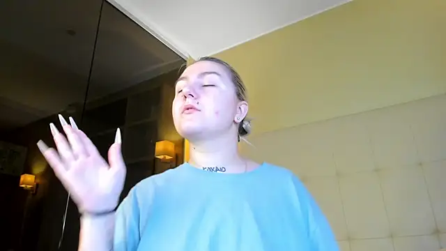 Snapshot of Debbie_Taylor chatting on 19, 9, 2025 Debbie Taylor online show from 19, 9, 2025