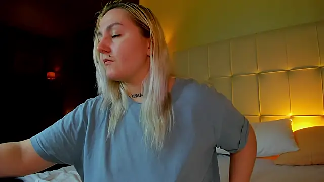 Snapshot of Debbie_Taylor chatting on 6, 10, 2025 Debbie Taylor online show from 6, 10, 2025