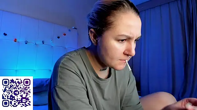 Snapshot of Debbie_Taylor chatting on 5, 11, 2025 Debbie Taylor online show from 5, 11, 2025