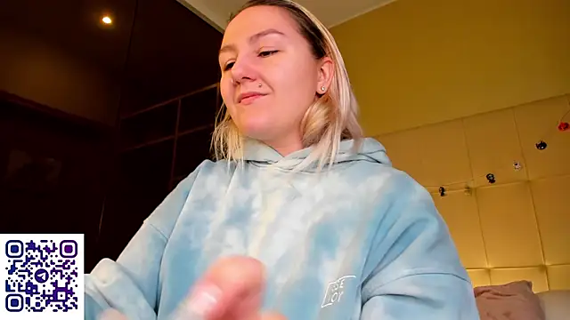 Snapshot of Debbie_Taylor chatting on 7, 11, 2025 Debbie Taylor online show from 7, 11, 2025