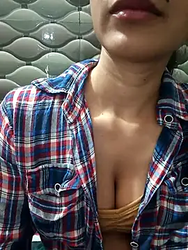 Snapshot of Rajni-Mehra chatting on 27, 11, 2025 Rajni-Mehra online show from 27, 11, 2025