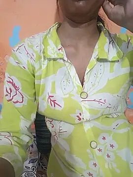 Snapshot of Rajni-Mehra chatting on 9, 6, 2026 Rajni-Mehra online show from 9, 6, 2026