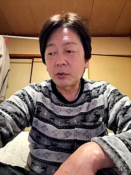 Snapshot of SaneService9 chatting on 6, 11, 2025 SaneService9 online show from 6, 11, 2025