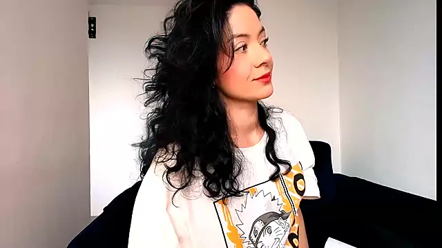 miabeautyxx online show from 25, 3, 2026