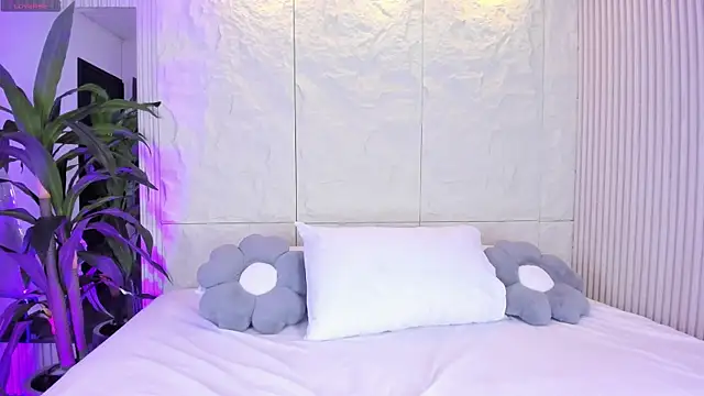 AnahinClar online show from 10, 4, 2026