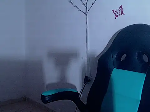 Snapshot of PAU_GOOMEZ_0809 chatting on 19, 11, 2025 PAU GOOMEZ 0809 online show from 19, 11, 2025