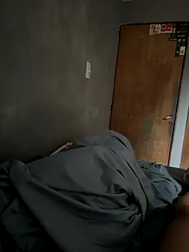 Snapshot of mismmia chatting on 25, 10, 2025 mismmia online show from 25, 10, 2025