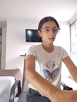 Snapshot of thedianakaro chatting on 29, 12, 2024 thedianakaro online show from 29, 12, 2024