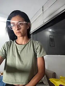 Snapshot of thedianakaro chatting on 13, 2, 2025 thedianakaro online show from 13, 2, 2025
