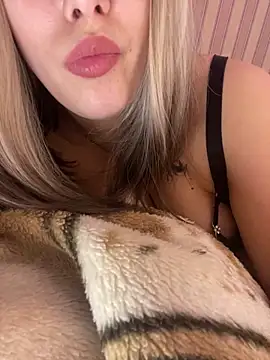 69Laura696 online show from 8, 2, 2025