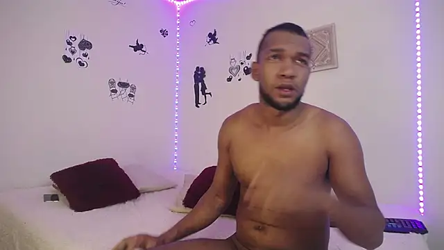 Snapshot of Bigboobs_and_stiven chatting on 30, 1, 2025 Bigboobs and stiven online show from 30, 1, 2025