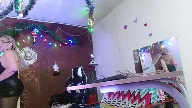 PervertedMature online show from 30, 11, 2025