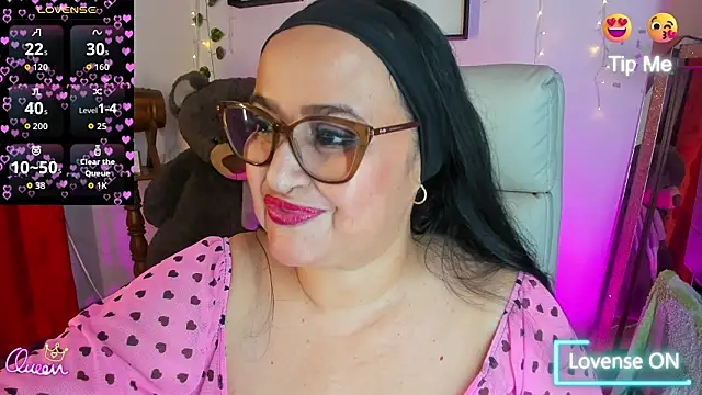 Gia Nahomi online show from 5, 3, 2026