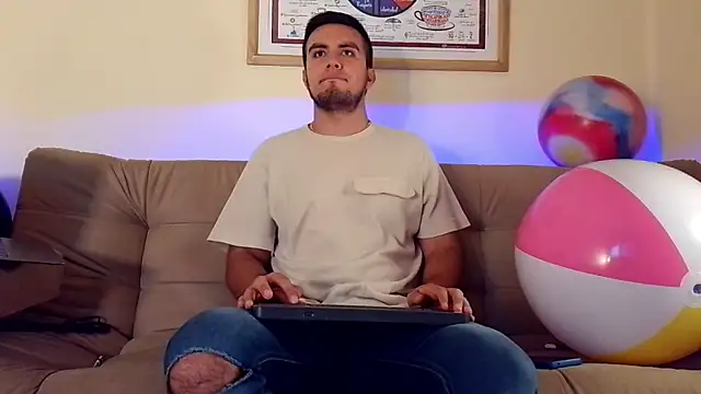 Snapshot of bradley_colt chatting on 20, 1, 2025 bradley colt online show from 20, 1, 2025