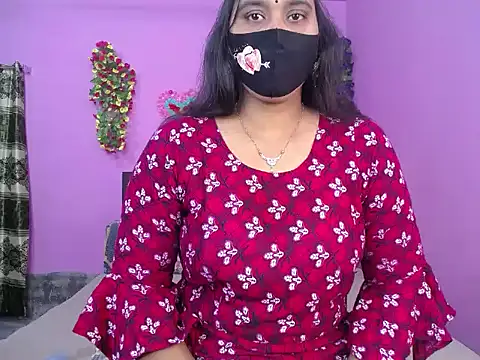 Hot Maleka online show from 28, 10, 2025