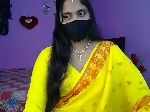 Snapshot of Hot_Maleka chatting on 5, 5, 2026 Hot Maleka online show from 5, 5, 2026