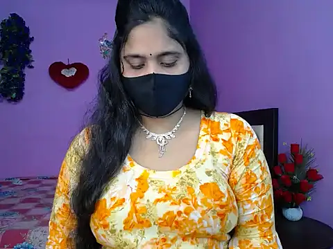 Snapshot of Hot_Maleka chatting on 6, 5, 2026 Hot Maleka online show from 6, 5, 2026