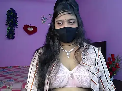 Snapshot of Hot_Maleka chatting on 25, 5, 2026 Hot Maleka online show from 25, 5, 2026