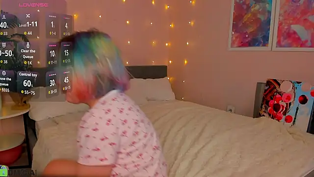 Snapshot of Sara_Robinson chatting on 11, 1, 2026 Sara Robinson online show from 11, 1, 2026