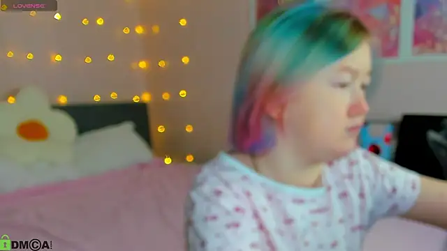 Snapshot of Sara_Robinson chatting on 19, 1, 2026 Sara Robinson online show from 19, 1, 2026