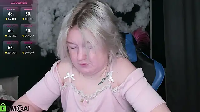 Snapshot of Sara_Robinson chatting on 19, 6, 2026 Sara Robinson online show from 19, 6, 2026