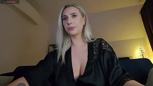 KhloeK online show from 5, 12, 2025