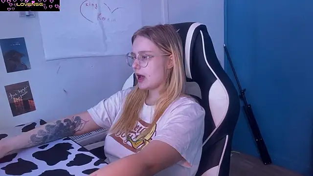 JacyWinslat online show from 10, 3, 2025