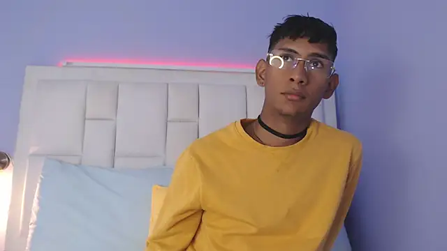 Nick Collins18 online show from 16, 12, 2025