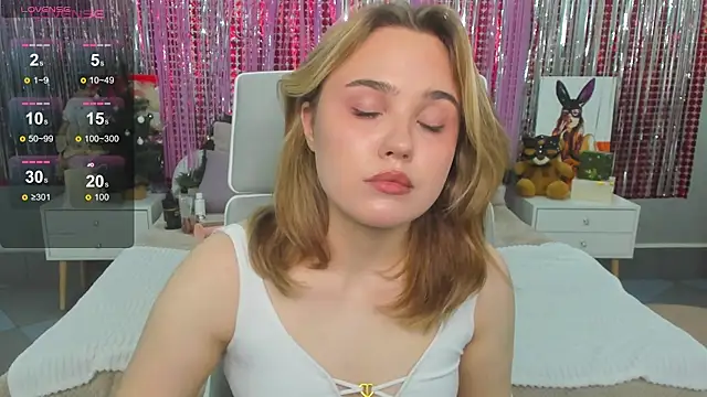 Snapshot of Sweet_muffin00 chatting on 12, 12, 2024 Sweet muffin00 online show from 12, 12, 2024