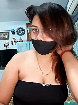 Cute-mona online show from 1, 3, 2025