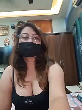 Cute-mona online show from 31, 5, 2026