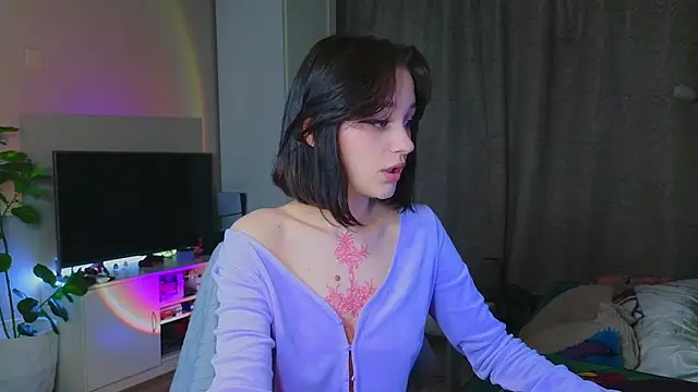 Snapshot of MaryRace chatting on 18, 10, 2025 MaryRace online show from 18, 10, 2025