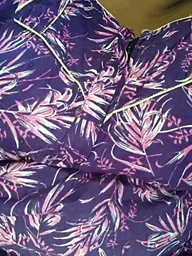 kavinila20 online show from 28, 9, 2025