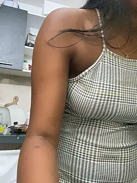 EscorpiLeoncita online show from 19, 2, 2025